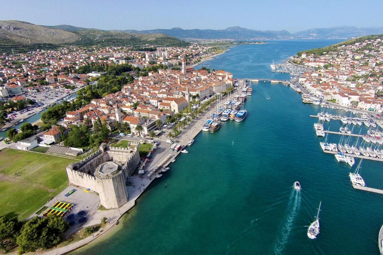 Apartments By The Sea Trogir - 21215 エクステリア 写真