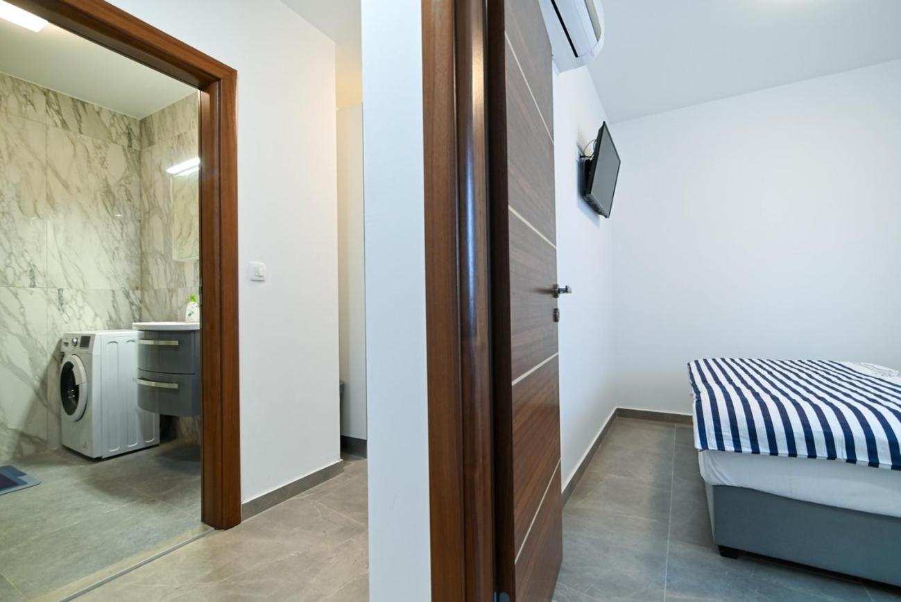 Apartments By The Sea Trogir - 21215 部屋 写真